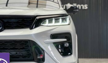 Toyota Fortuner Legender 2.4 Back Top 2WD ปี2022 full