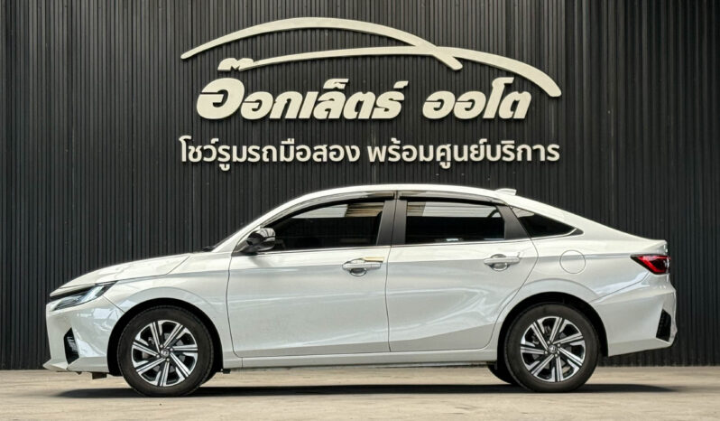 Toyota Yaris Ativ 1.2 Premium Luxury 2023 full