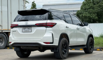 Toyota Fortuner 2.4 Legender Black Top 2WD 2020 full