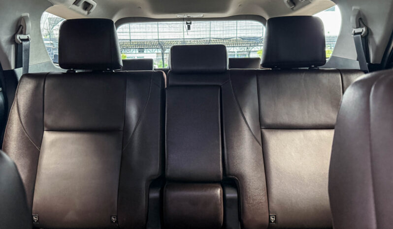 Toyota Fortuner 2.4 V Navi 2WD 2019 full
