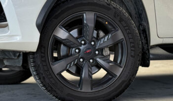 Toyota Fortuner 2.8 TRD Sportivo 2WD 2017 full