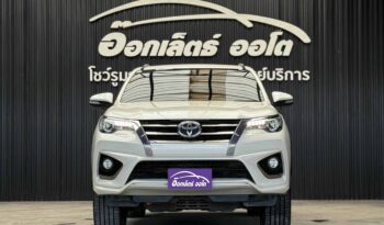 Toyota Fortuner 2.8 TRD Sportivo 2WD 2017 full