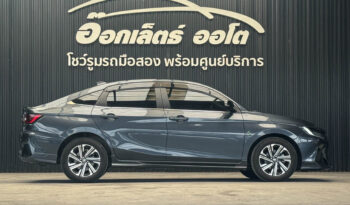 Toyota Yaris Ativ 1.2 Premium Luxury ปี2022 full