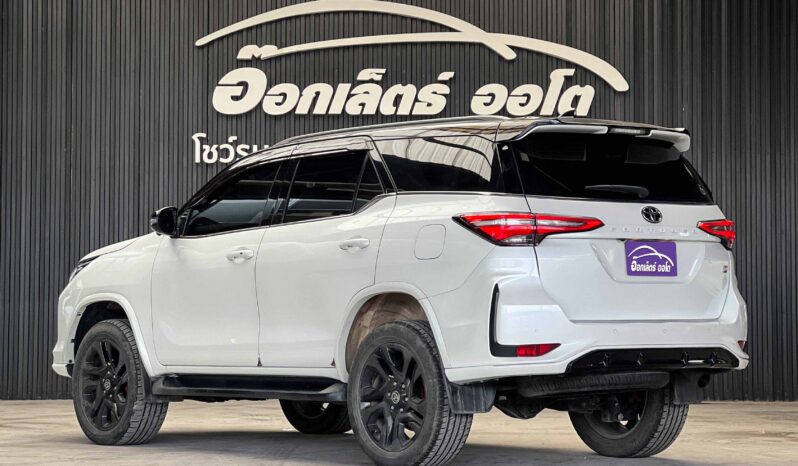 Toyota Fortuner Legender 2.8GR Sport 4WD ปี2022 full