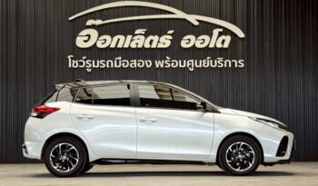 Toyota Yaris 1.2 Sport Premium Black Roof (MNC) 2022 full