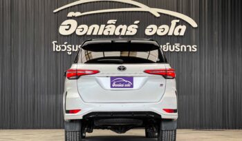 Toyota Fortuner Legender 2.8GR Sport 4WD ปี2022 full