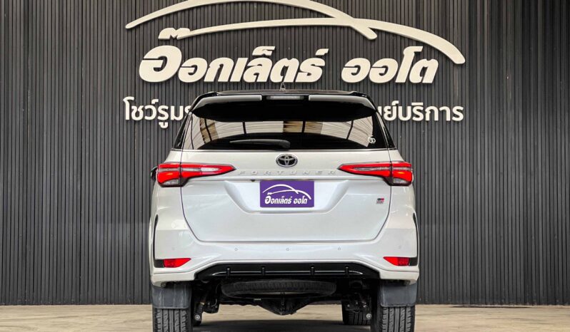 Toyota Fortuner Legender 2.8GR Sport 4WD ปี2022 full