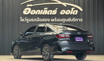 Toyota Yaris Ativ 1.2 Premium Luxury ปี2022 full