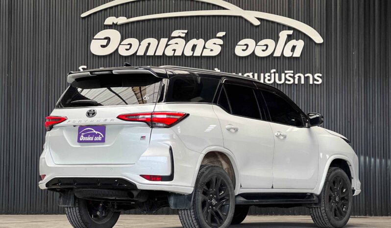 Toyota Fortuner Legender 2.8GR Sport 4WD ปี2022 full