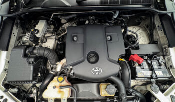 Toyota Fortuner 2.8V 4WD 2016 full