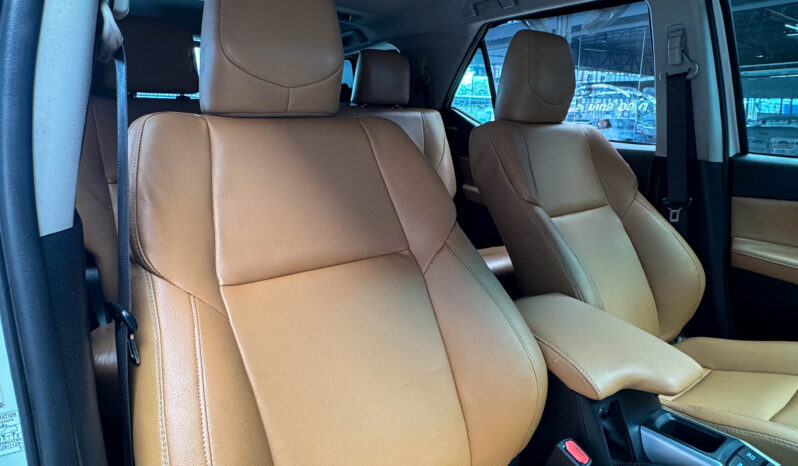 Toyota Fortuner 2.8V 4WD 2016 full