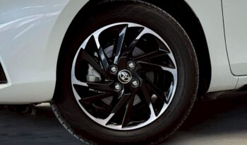 Toyota Yaris 1.2 Sport Premium Black Roof (MNC) 2022 full