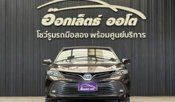 Toyota Camry 2.5 Hybrid (Sunroof) ปี 2019 full