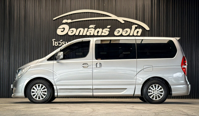 Hyundai H-1 2.5 Elite (mnc) 2016 full
