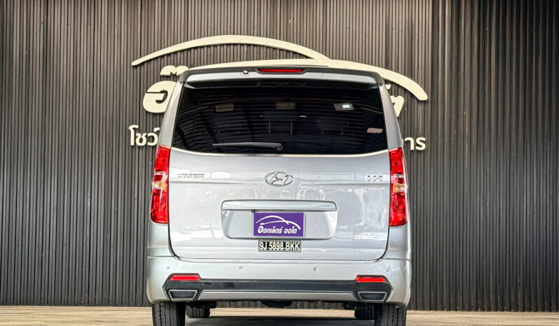 Hyundai H-1 2.5 Elite (mnc) 2016 full