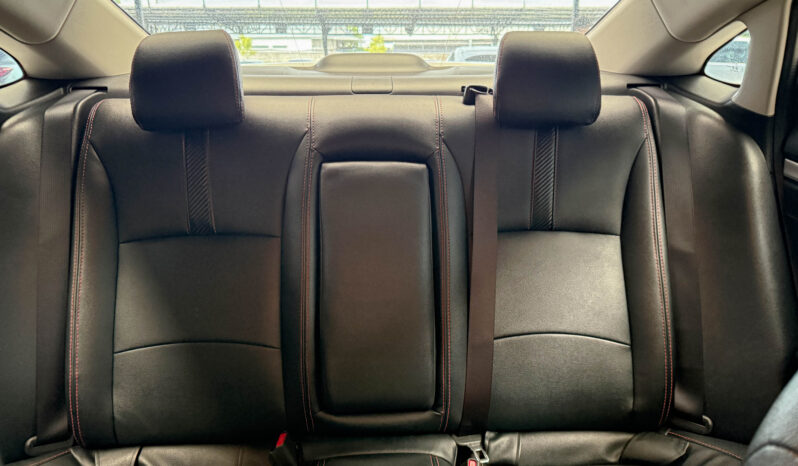 Honda Civic 1.8 E 2018 full