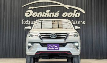Toyota Fortuner 2.4 V 2WD ปี2018 full