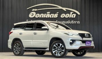 Toyota Fortuner 2.4 V 2WD ปี2018 full