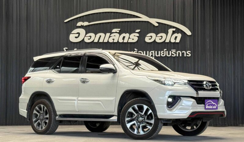 Toyota Fortuner 2.4 V 2WD ปี2018 full