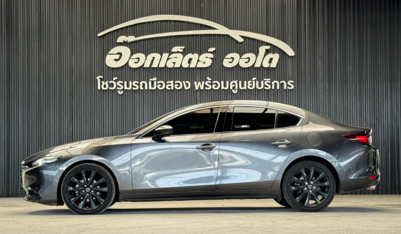 Mazda 3 Sedan 2.0 SP Carbon Edition 2022 full