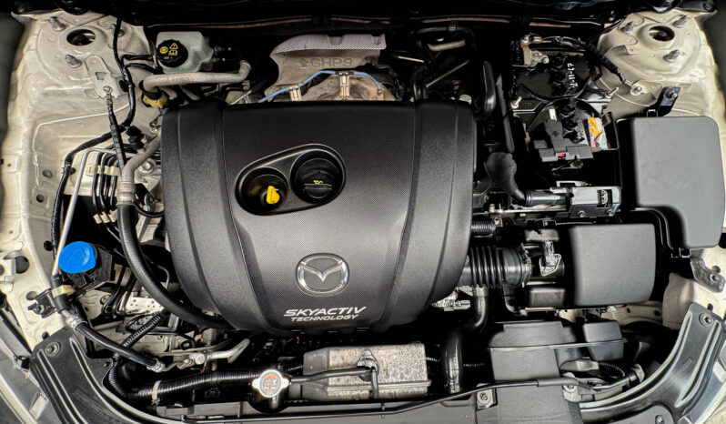 Mazda 3 Hatchback 2.0 SP 2019 full