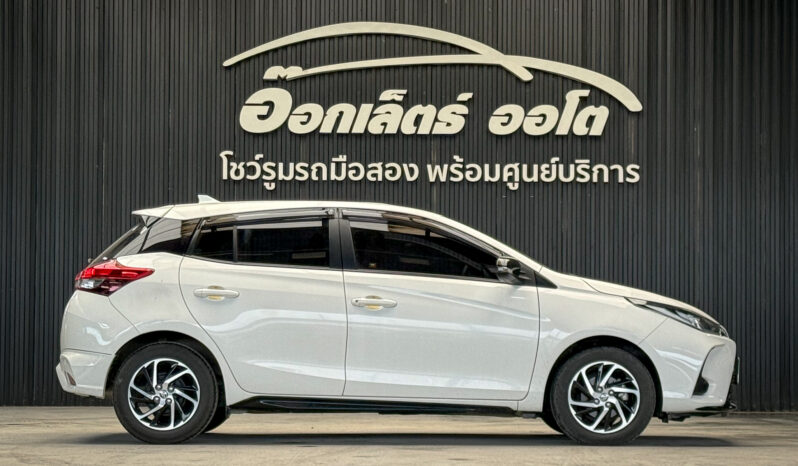 Toyota Yaris 1.2 Sport 2021 full