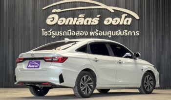 Toyota Yaris Ativ 1.2 Premium ปี2022 full